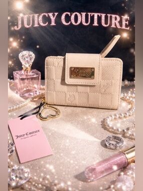 Juicy Couture Cream Quilted Wallet with Gold Hardware